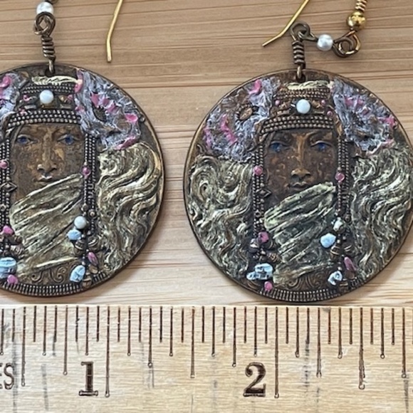 Earrings - Picture 2 of 4